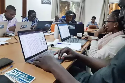 Bienvenue - Dakar Institute of Technology