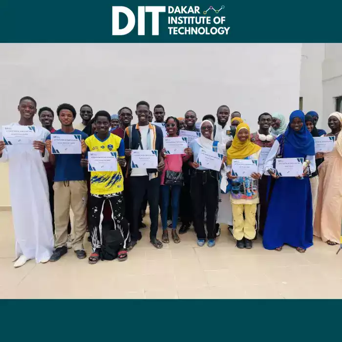 Des jeunes initiés à la programmation au Dakar Institue of Technology