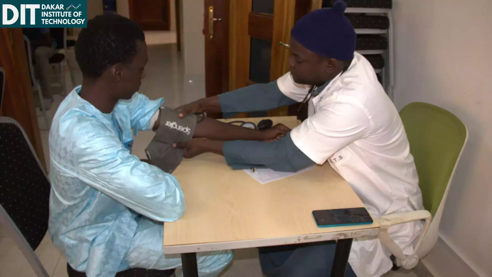 Le Dakar Institute of Technology, à travers son Bureau des Étudiants, a organisé une Journée de Don de Sang en collaboration avec le Centre National de Transfusion Sanguine (CNTS) Sénégal.